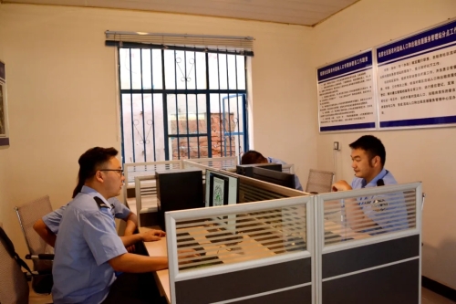 640.webp (1) 640.webp (1)