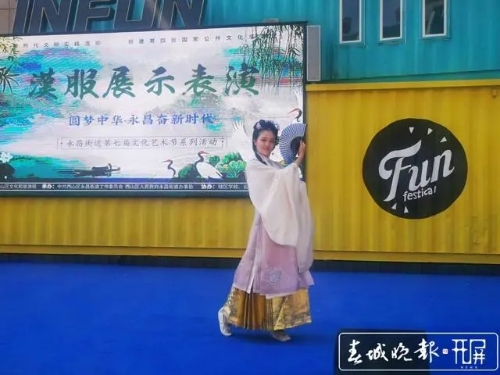 640.webp (1) 640.webp (1)